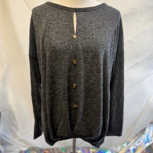 Women’s NWOT‎ Light Weight Sweater In Gray Size Large Brand First Love